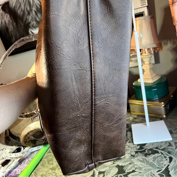 Montana West Tote - Picture 7 of 9